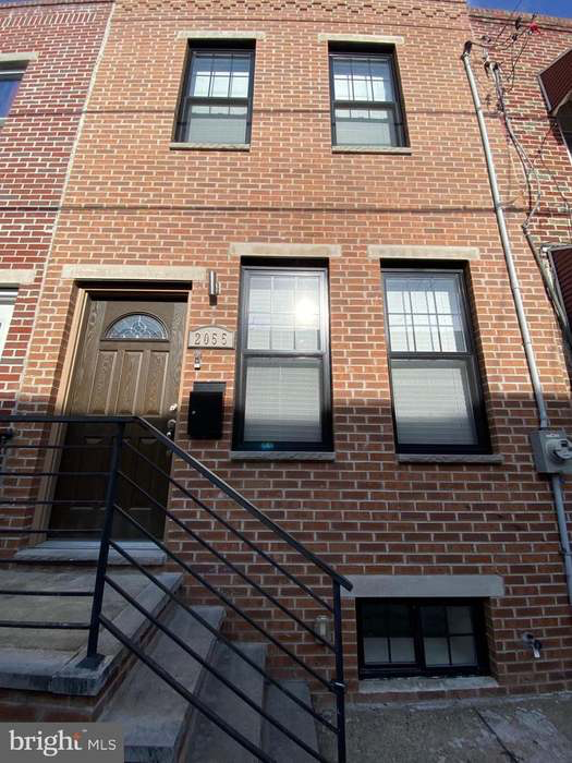 Philadelphia House: 2055 Mountain St