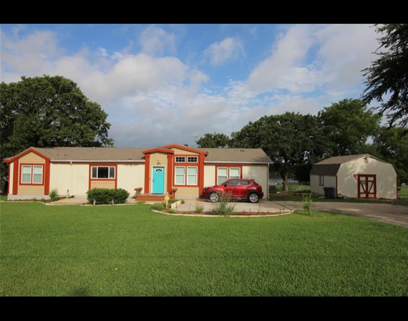 Gainesville House: 517 County Road 199