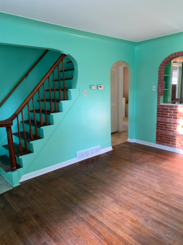 Redford House: 19354 Seminole