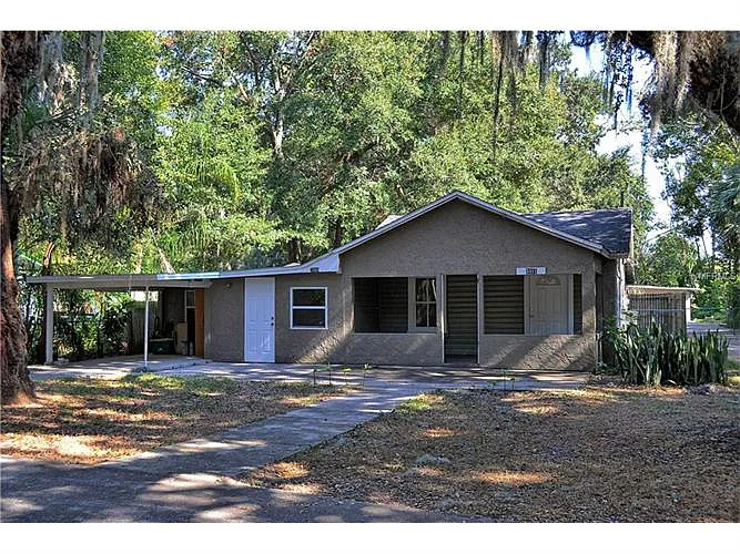 Sanford House: 3309 Palmway Dr