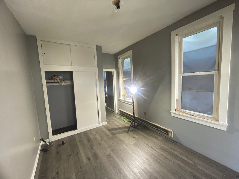 Ashland Apartment: 929 Centre St