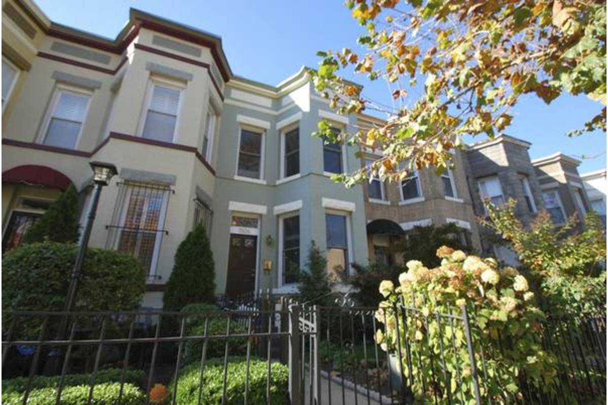 Washington Townhome: 1506 1st. Street NW
