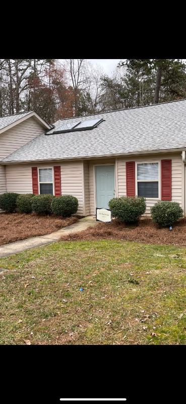 Mooresville House: 146 Double Eagle Drive