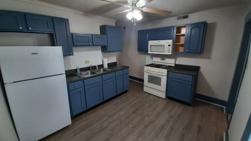 Muncie Apartment: 1400 N Wheeling Ave