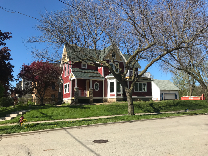 Milwaukee Multiplex: 2204 N Booth St