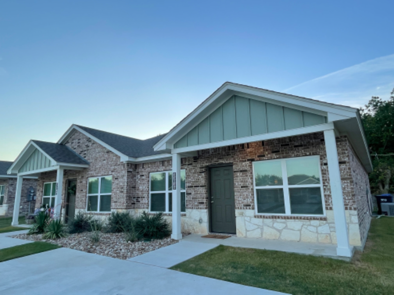 Waco Townhome: 3217 Belmont Drive