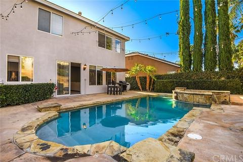 Murrieta House: 26694 evergreen Ave