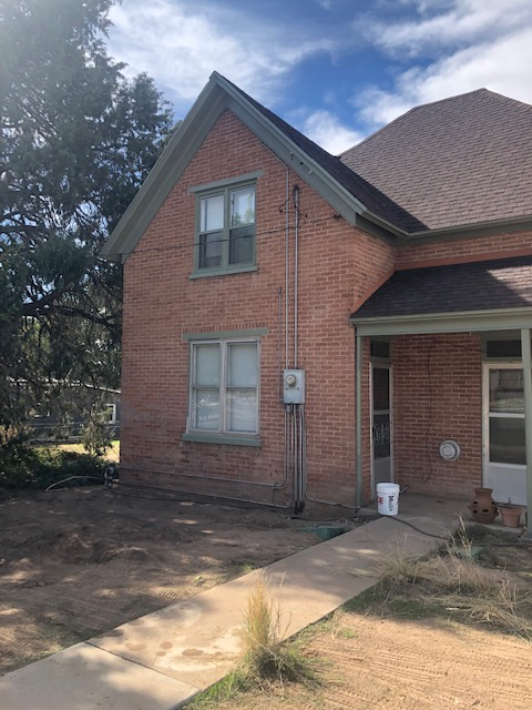 Hurricane House: 83 N State Street