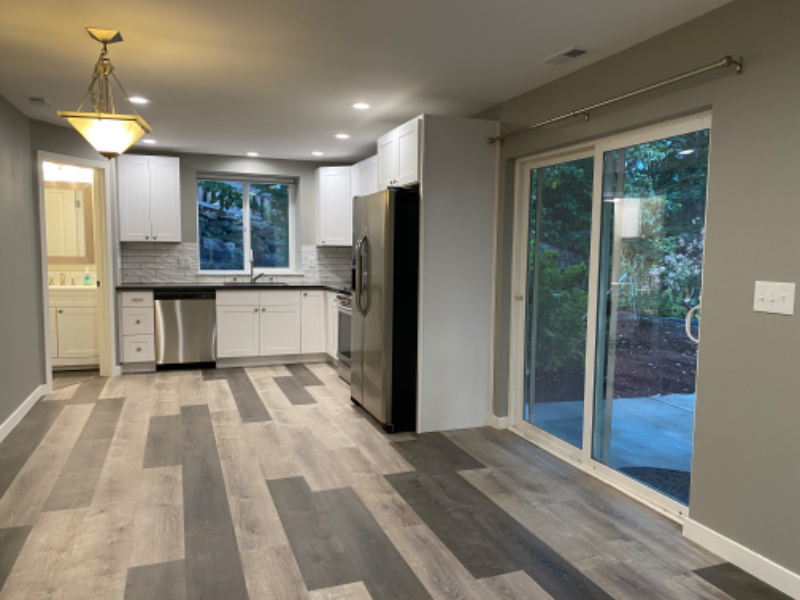 Buckley Apartment: 26130 121st street ct e