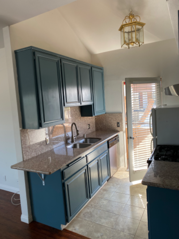 Los Angeles Apartment: 2436 S. Federal Ave.