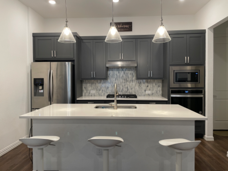 Irving Townhome: 9947 Michael Irvin St