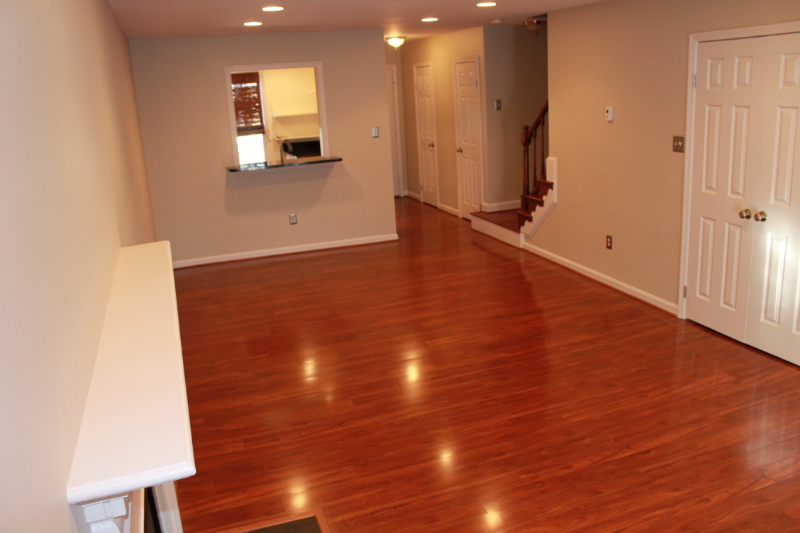 Falls Church Condo: 227 Katie CT