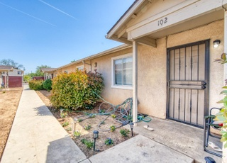 Fresno Multiplex: 512 S Dearing Ave