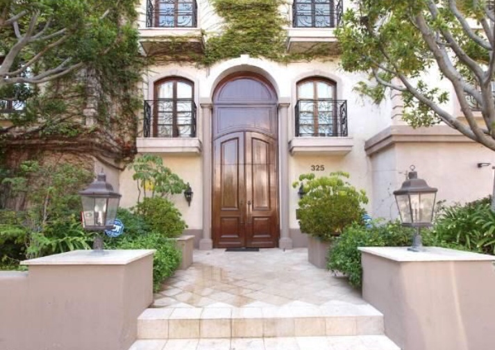 Los Angeles Condo: 325 S Swall Dr