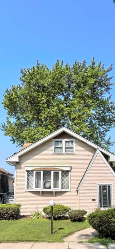 Maywood House: 1236 s 14th ave