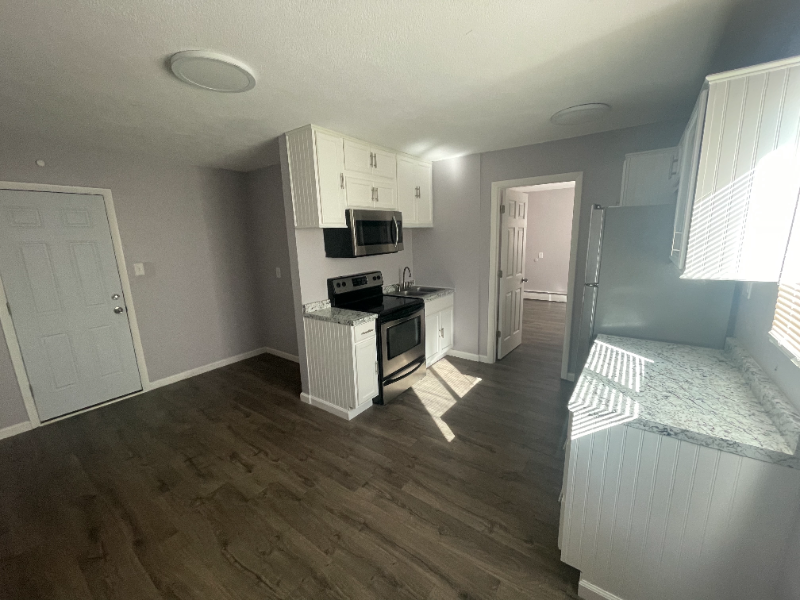 Sterling Apartment: 125 Charmony Frontage Rd