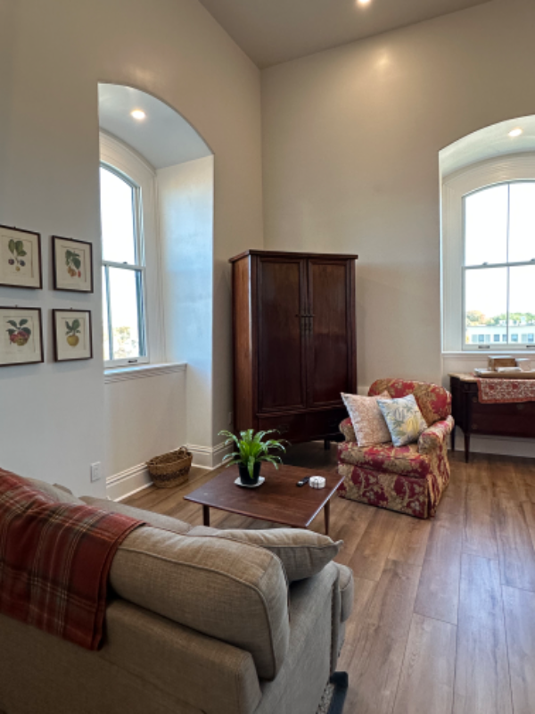 Brunswick Apartment: 2 Pleasant St
