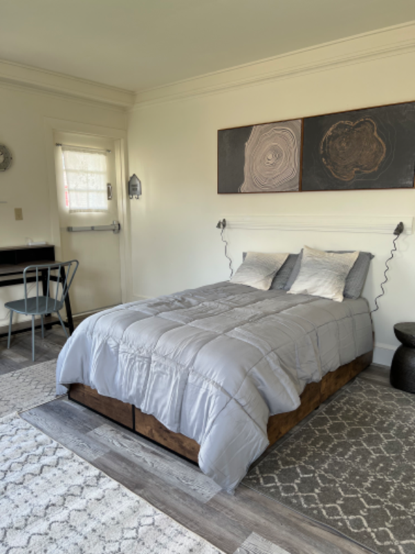 Eastport Apartment: 11 Chapel street