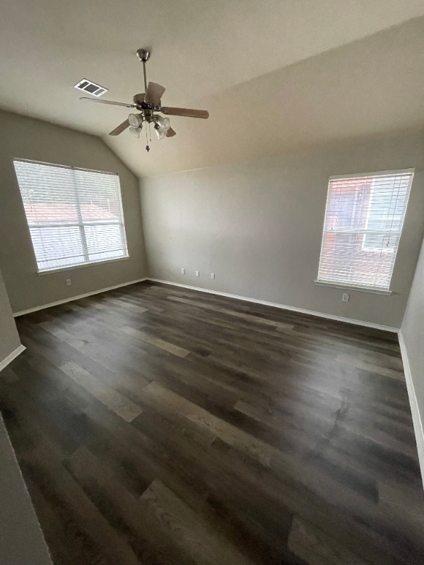 Roanoke House: 3817 denridge ln