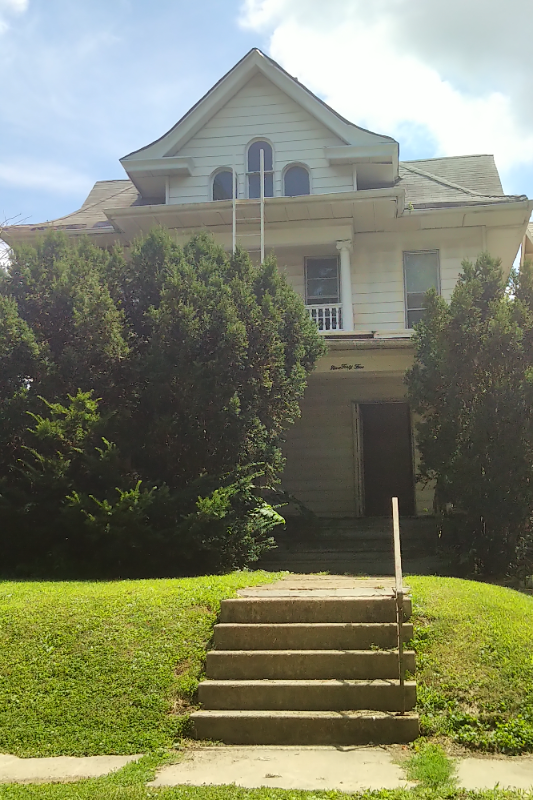 Decatur Apartment: 945 W. William