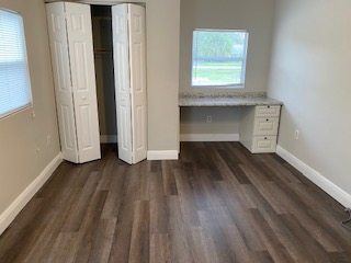 Riverview Apartment: 11115 Hannaway Dri