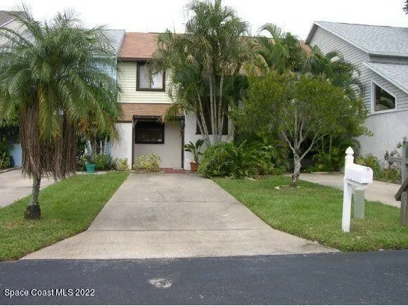 Merritt Island Townhome: 304 Sherwood Place
