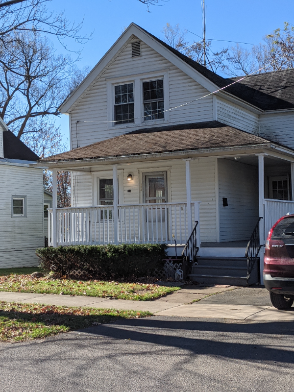 Baldwinsville House: 23 Mechanic St