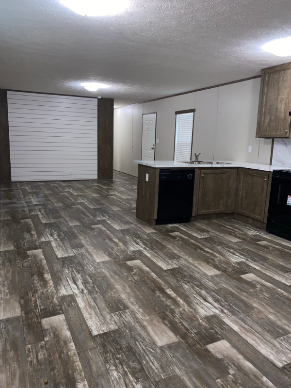 Douglasville House: 6266 Dorsett Shoals Rd