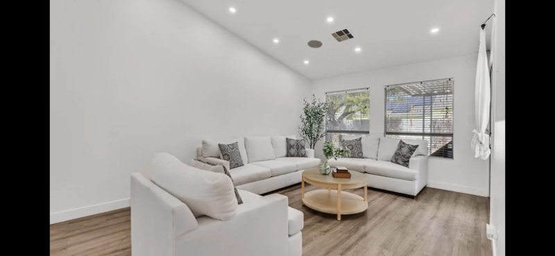 North Las Vegas House: 6024 estrapade st