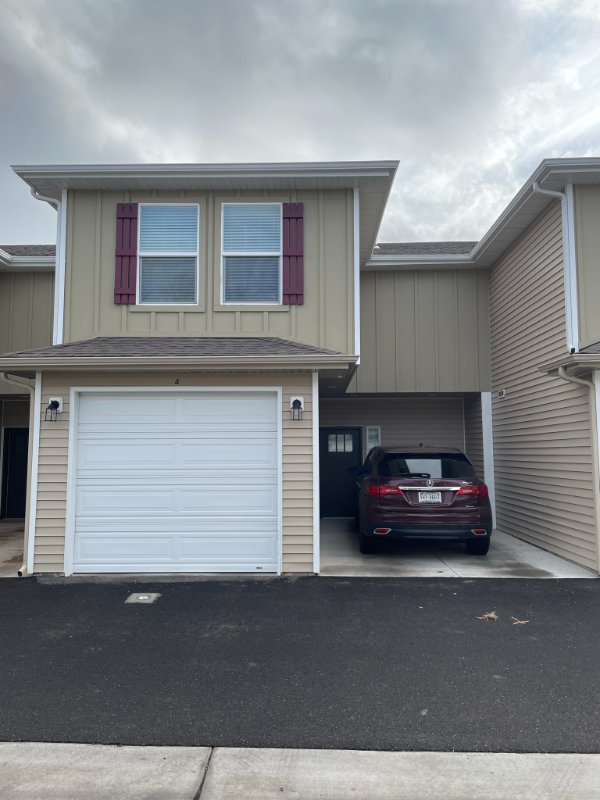 Cedar City Townhome: 457 North 400 West