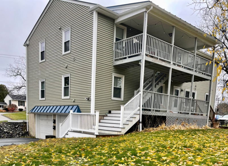 Lewiston Apartment: 189 Russell st