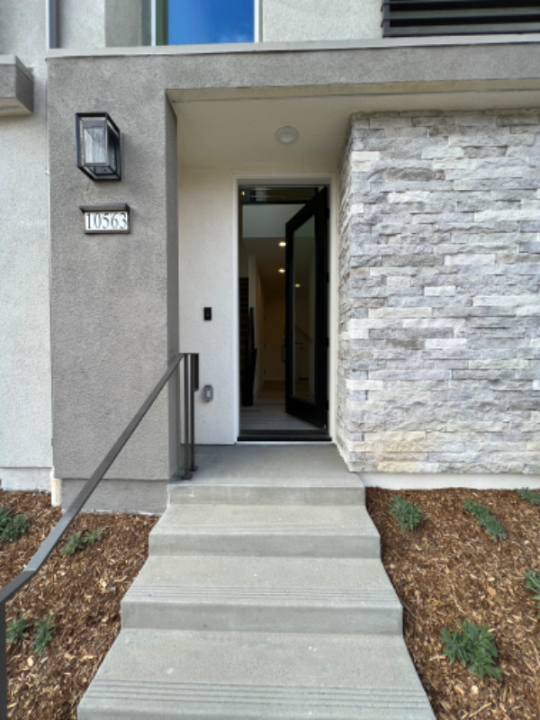 San Diego Townhome: 10563 Coupland way