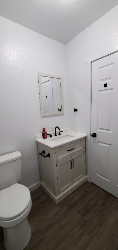 Centralia Apartment: 311 N Tower Ave