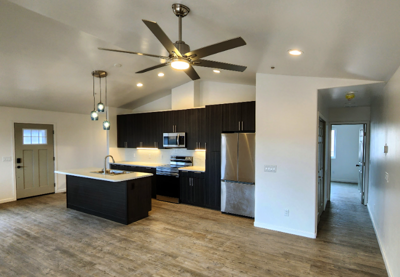 Clarkdale Townhome: 570 Bent River