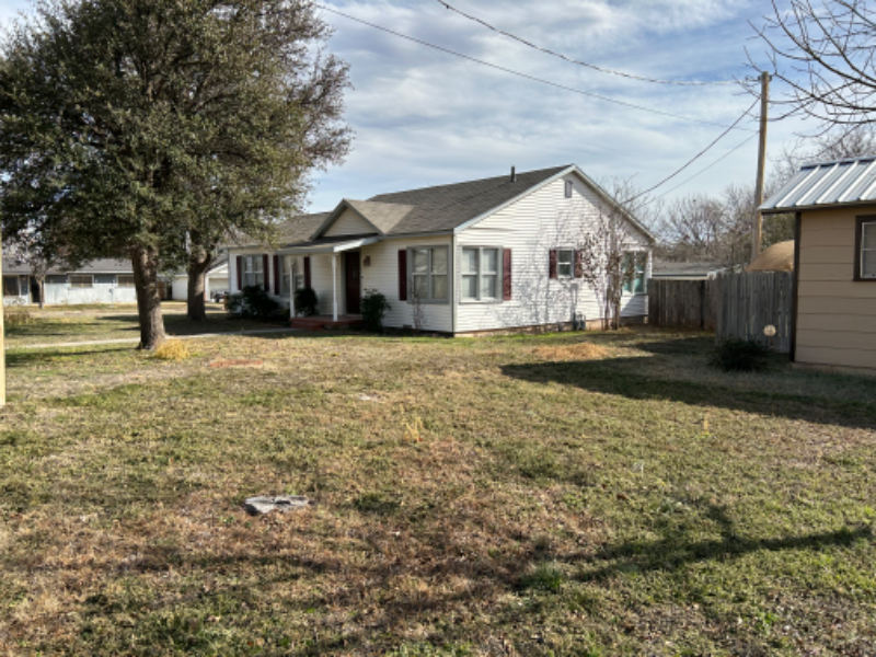 San Angelo House: 1803 West Avenue H