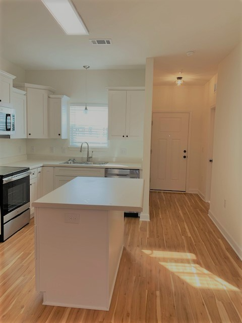 Pace Apartment: 4616 Crossing Court