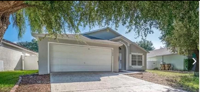 Clermont House: 17406 Woodcrest Way