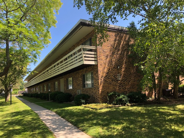 Sheboygan Apartment: 3025 N 9th St