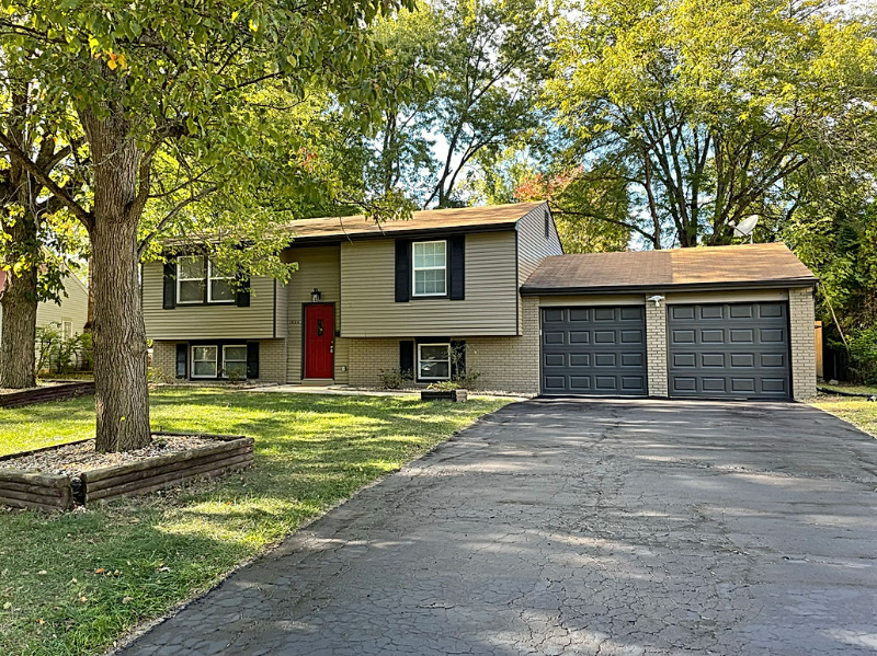 Columbus House: 1626 Tendril Ct