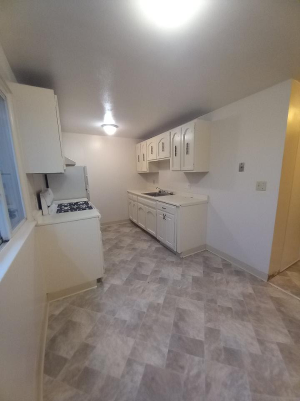 Liverpool Apartment: 4314 Wetzel Road