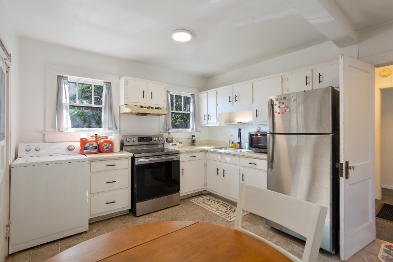 2 Bedroom Multi-Family Home – 1003 Center St NW, Atlanta, GA