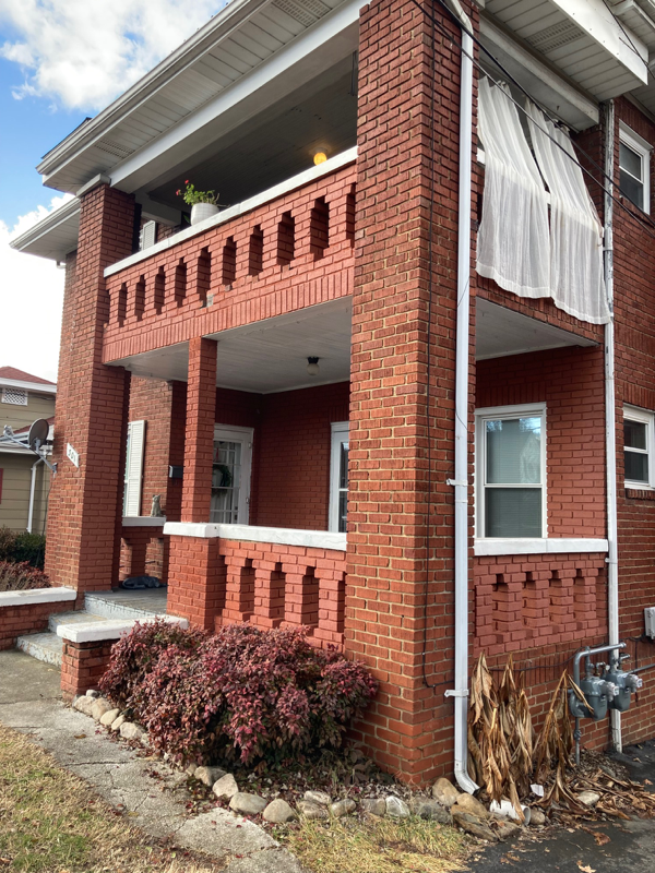 Elizabethton Apartment: 301 West G Street