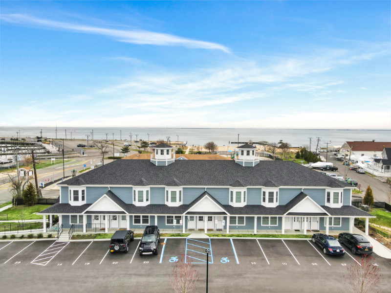 BAYSHORE Apartment: 140 S CLINTON AVENUE