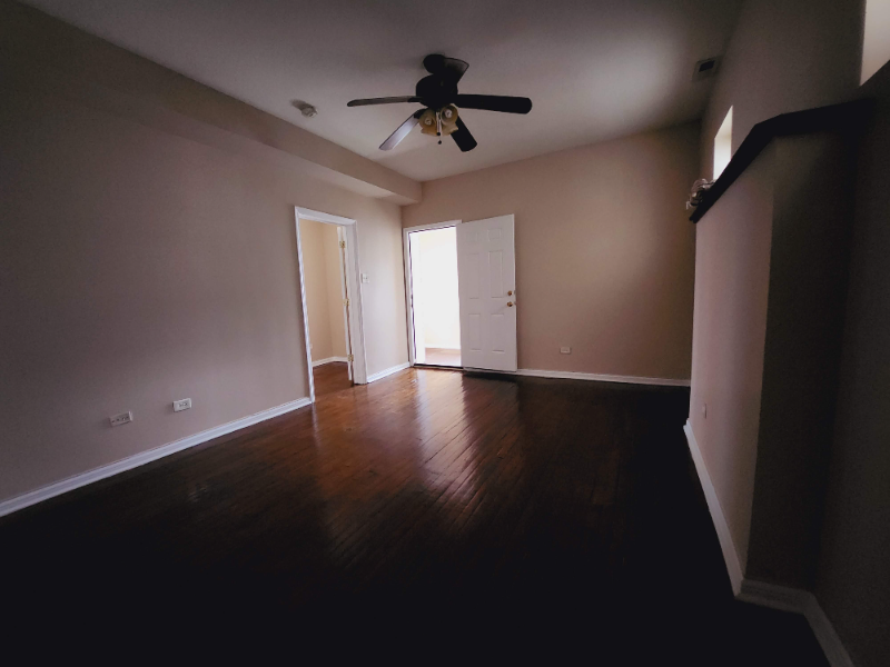 Chicago Apartment: 7018 S Sangamon
