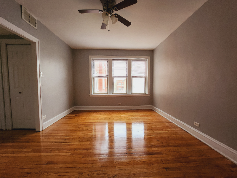 Chicago Apartment: 3723 W Grand Ave