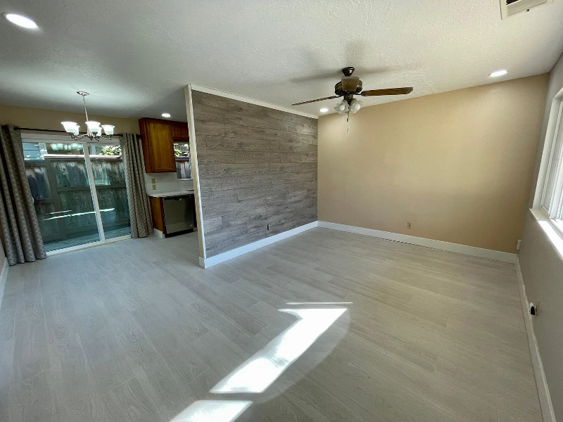 Folsom Multiplex: 412 Persifer St