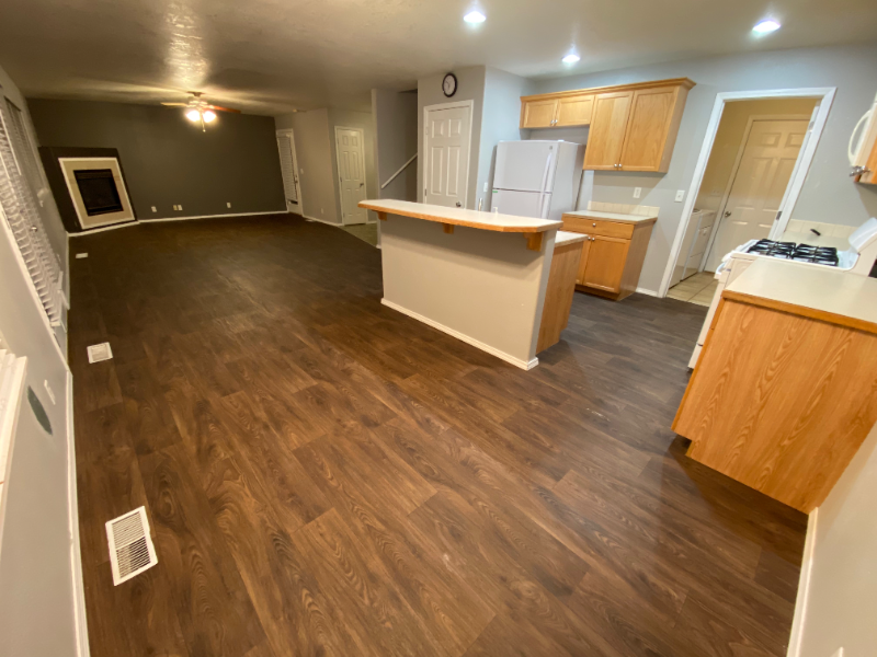 Mountain Home House: 1480 Del Rio St