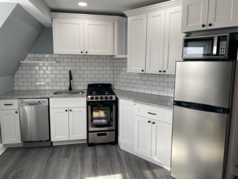 Jenkintown Apartment: 266 Shelmire St