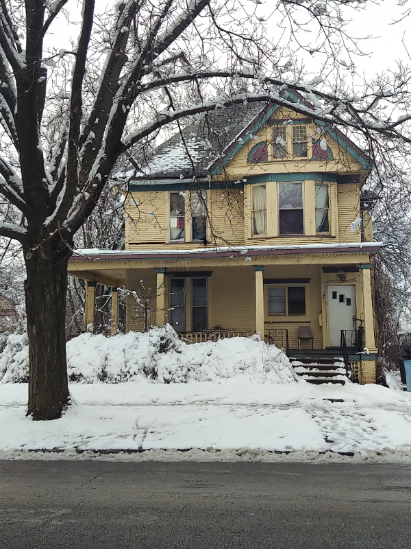 Decatur Apartment: 744 W. William