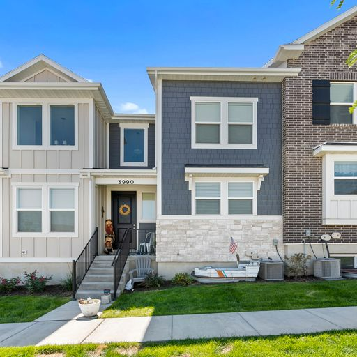 Lehi Townhome: 3990 W 1530 N